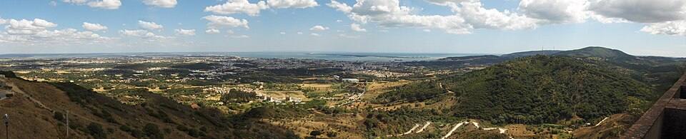 Serra da Arrábida (vista a partir de Palmela) — travel photo of Palmela, Setúbal & Arrábida