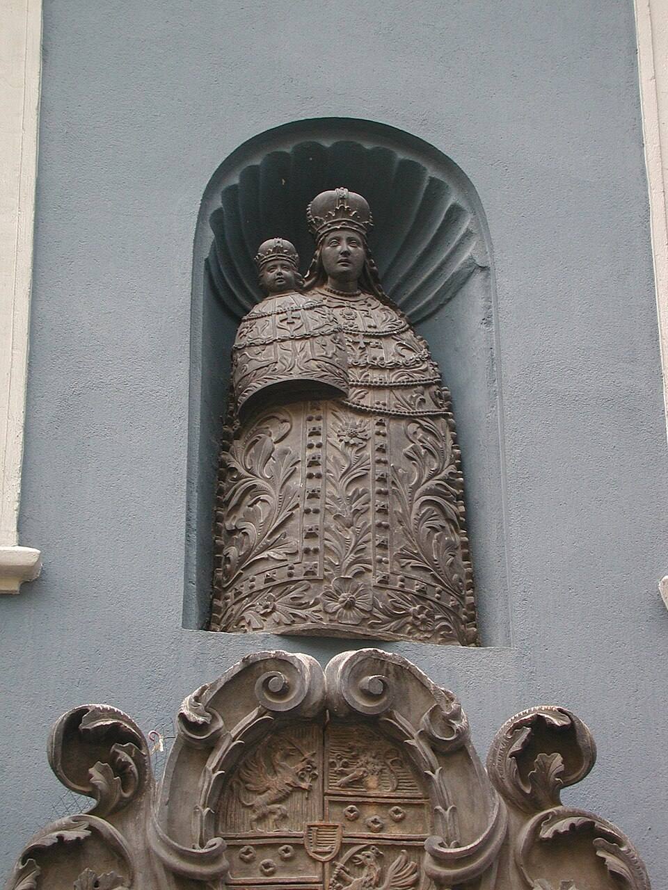 Statue of Madonna and Child, Esterházy Palace, Sopron. - - Gyula Péter (2) — travel photo of Esterházy Palace, Sopron