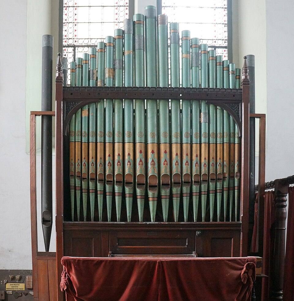 Pipe organ in Wolvendaal Church (Colombo) — travel photo of Colombo, Sri Lanka