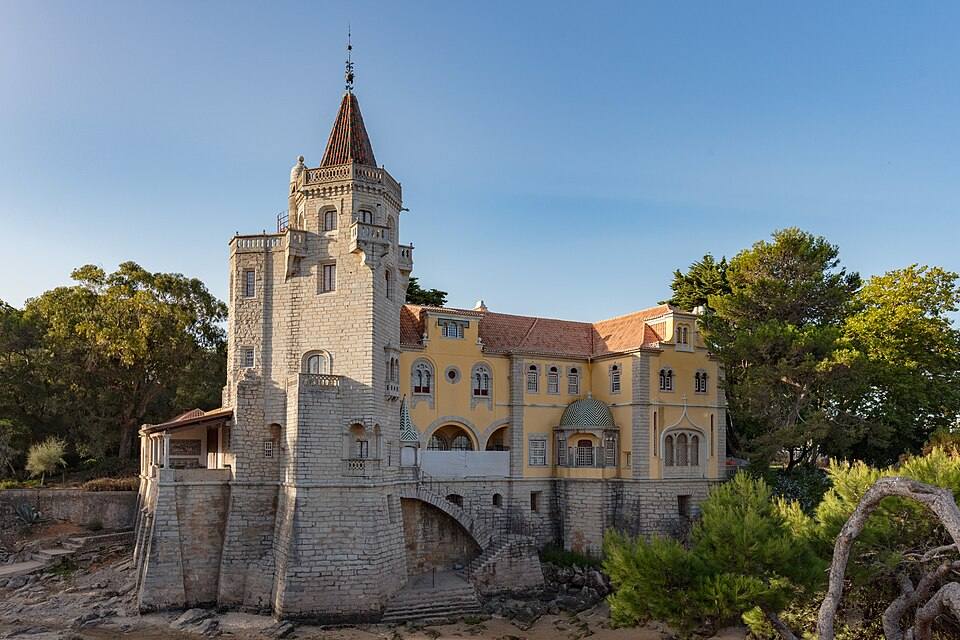 Palacio de los condes de Castro Guimarães, Cascais, Portugal — travel photo of Guimarães, Portugal