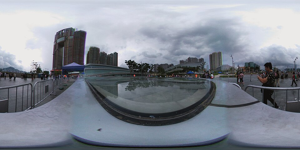 Panorama view of the Hong Kong West Kowloon Station Green Plaza in September — travel photo of West Kowloon, Kowloon