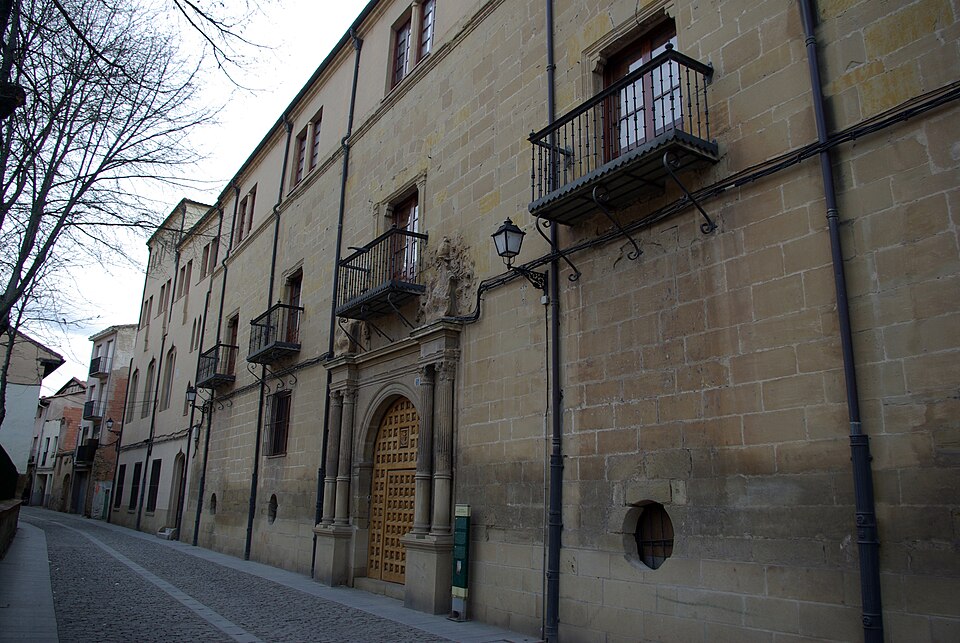 Santo Domingo de la Calzada Palacio Secretario Carlos V by-dpc — travel photo of Santo Domingo de la Calzada