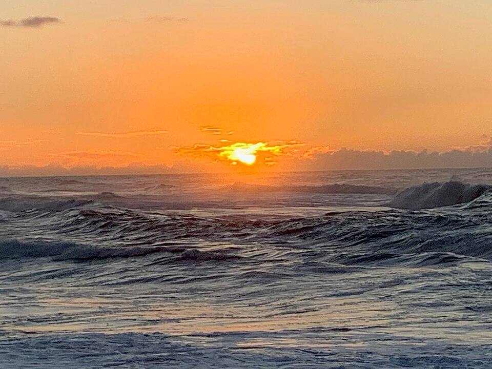 Sunset at Sunset Beach, Pupukea, Oahu, Hawaii — travel photo of Pupukea, North Shore of Oahu
