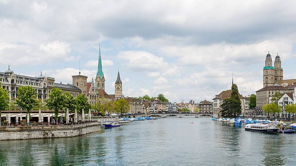 Zürich Switzerland-Citiview-from-Quai-Bridge — travel photo of Zurich