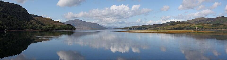 Eilean Donan pano — travel photo of Eilean Donan, The Isle of Skye & the Highlands