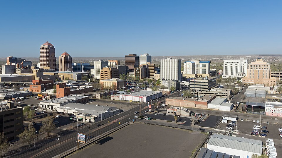 Albuquerque, New Mexico skyline — travel photo of Albuquerque