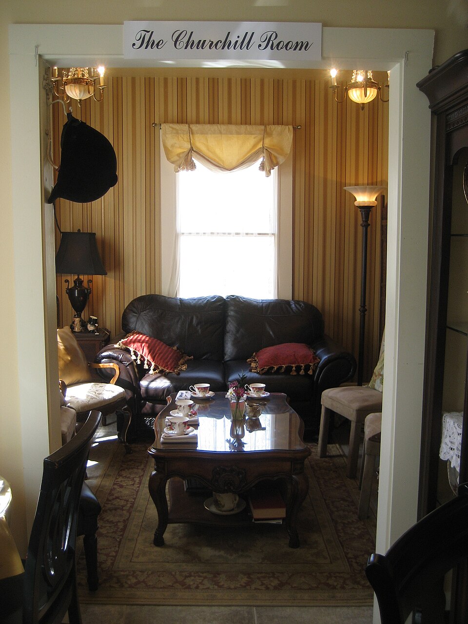 Churchill Room - English Tea Room, Covington, Louisiana — travel photo of Covington, New Orleans