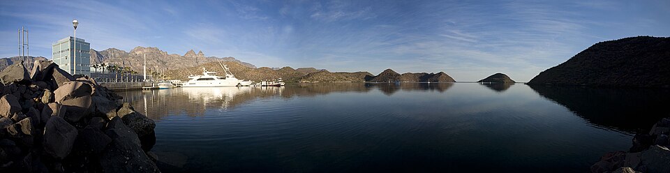 Baja California Sur, Puerto Escondido ( ) — travel photo of Puerto Escondido, Loreto