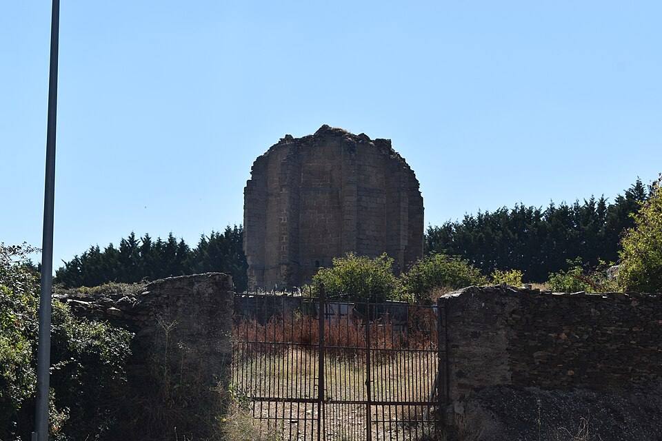 Torreon de Guijuelo — travel photo of Guijuelo, Salamanca