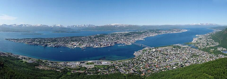 Panorama Tromsø from Fjellheisen — travel photo of Tromsø