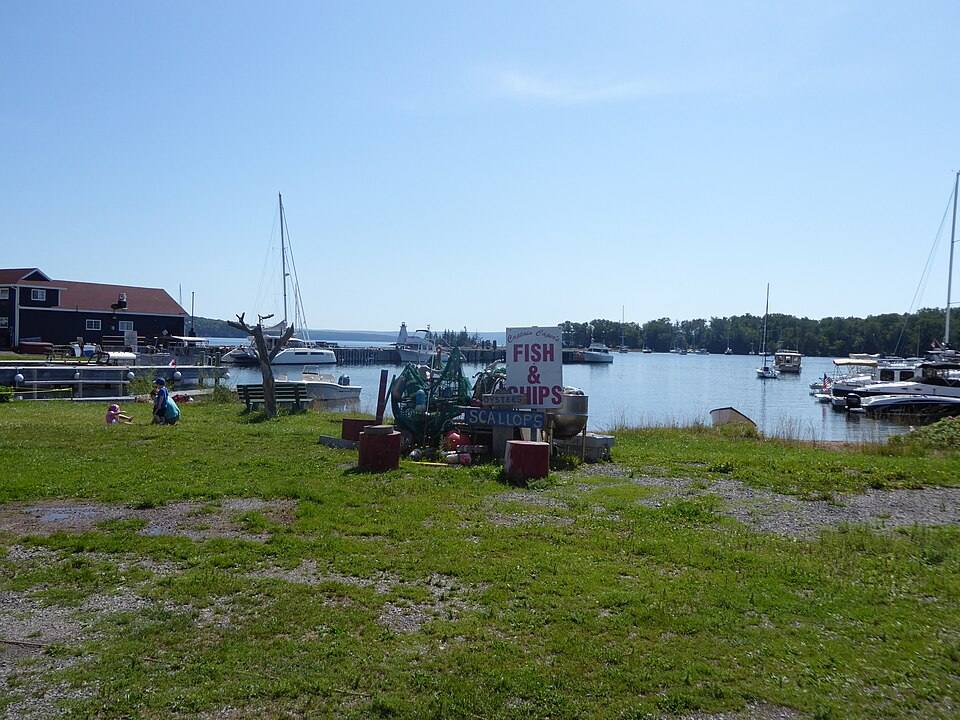 Baddeck Waterfront ( ) — travel photo of Baddeck, Halifax & Nova Scotia