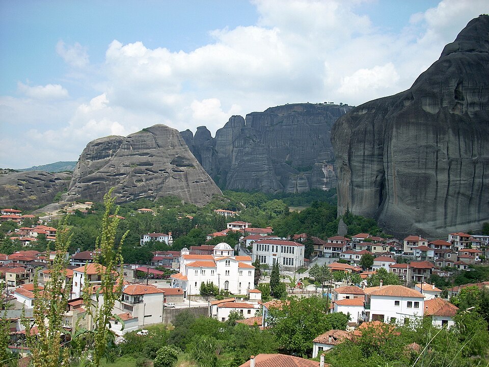 Meteora with view over Kastraki — travel photo of Kastraki, Meteora